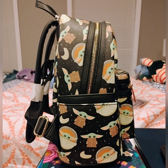 Loungefly Star Wars Baby Yoda AOP Backpack - Picture 4 of 5